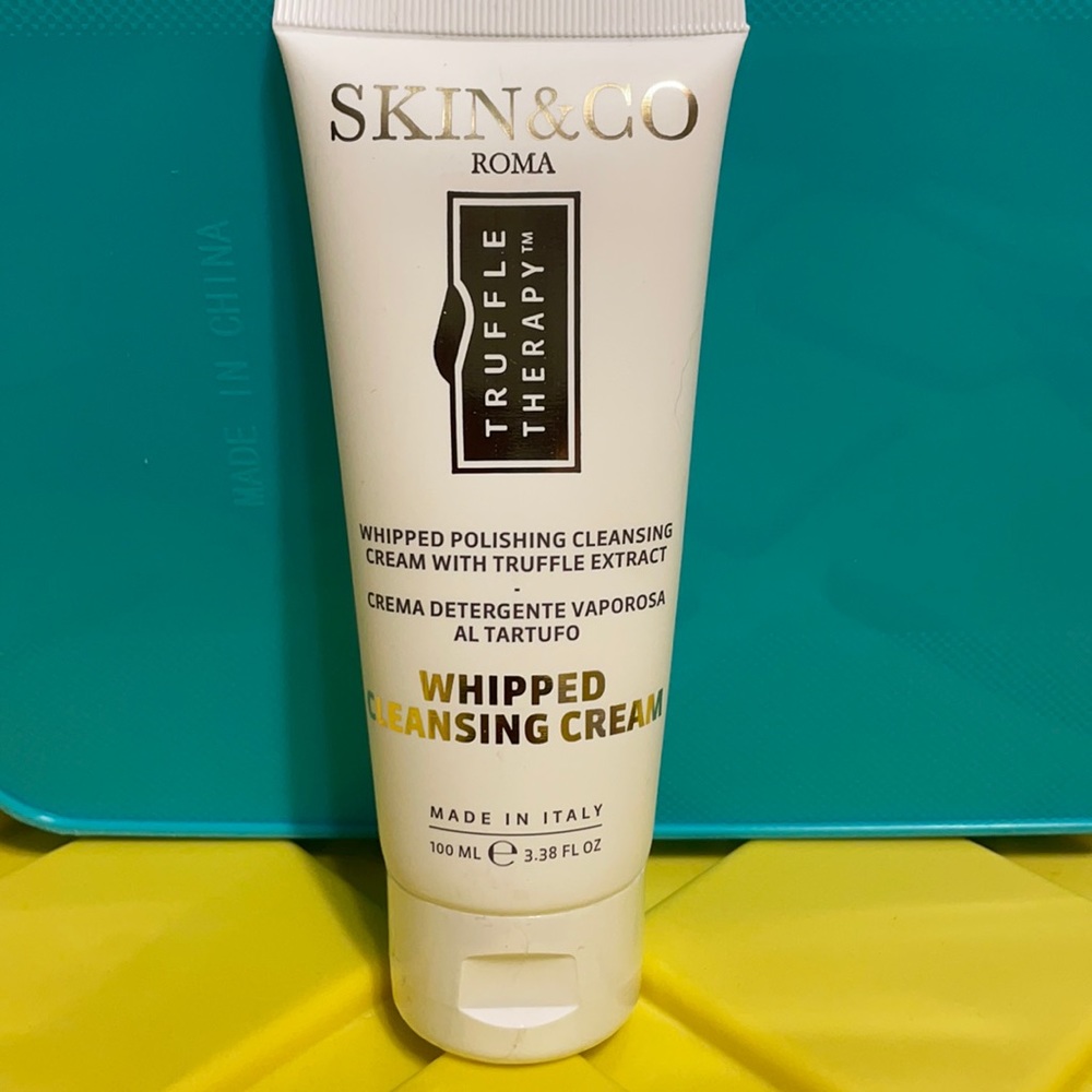 Skin & co whipped cleansing cream